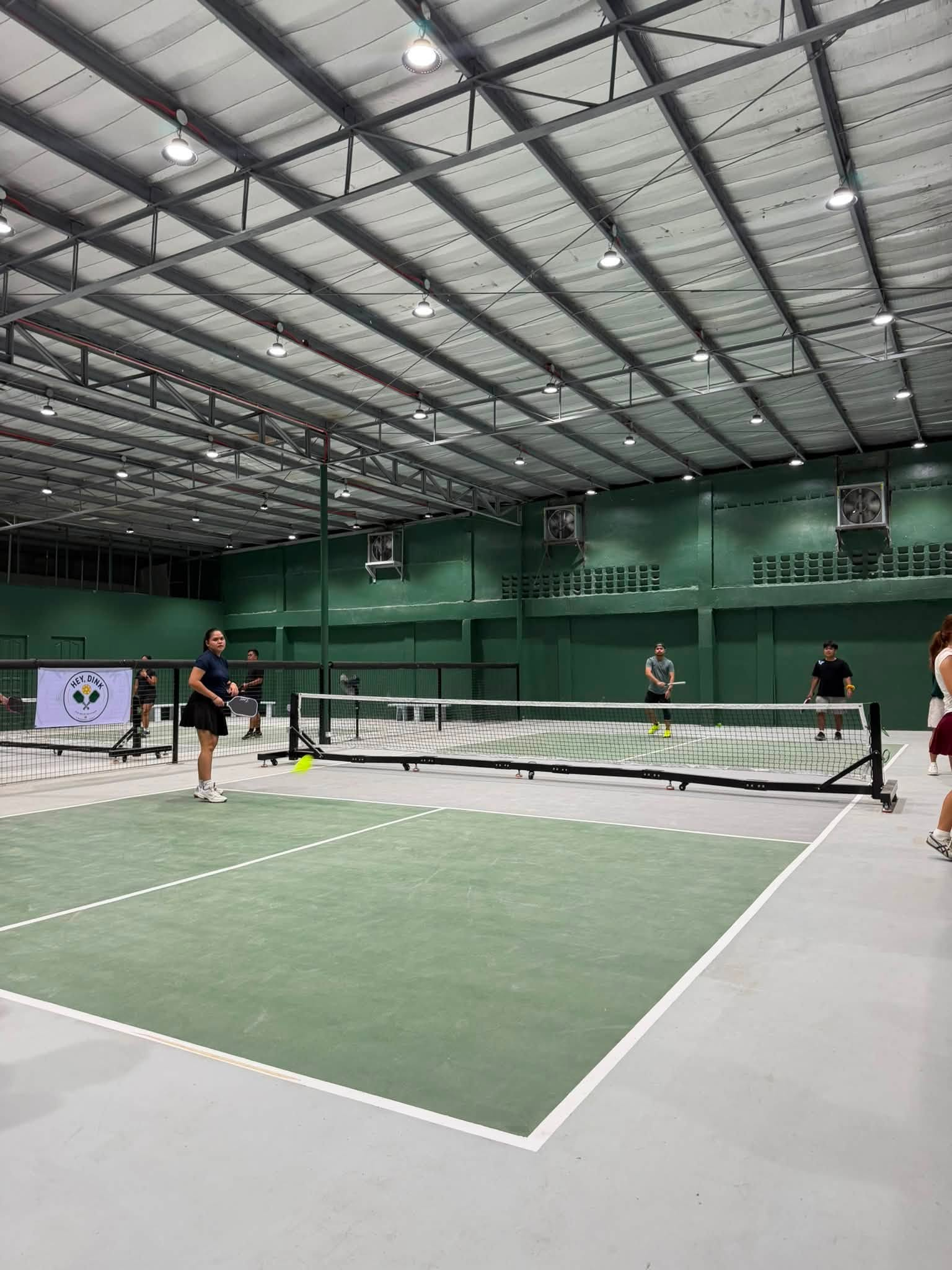 A wide view of the Hoops & Racket indoor courts